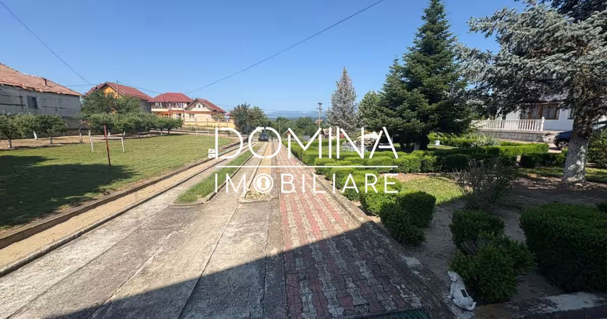 Casă individuală 835 mp cu 20 camere în Tetila