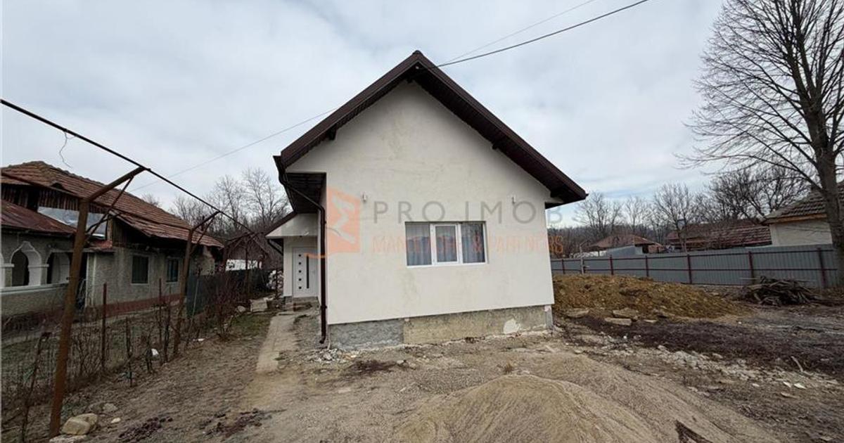 Casă individuală cu 4 camere în Tisău