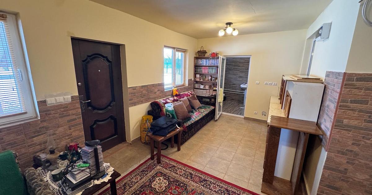 Casă individuală cu 5 camere în Tismana