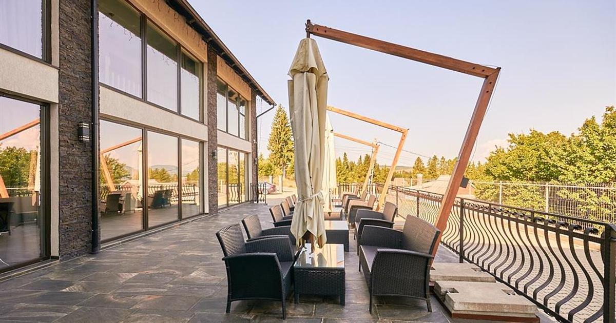 Casă individuală cu 11 camere în zona Central, Toplița