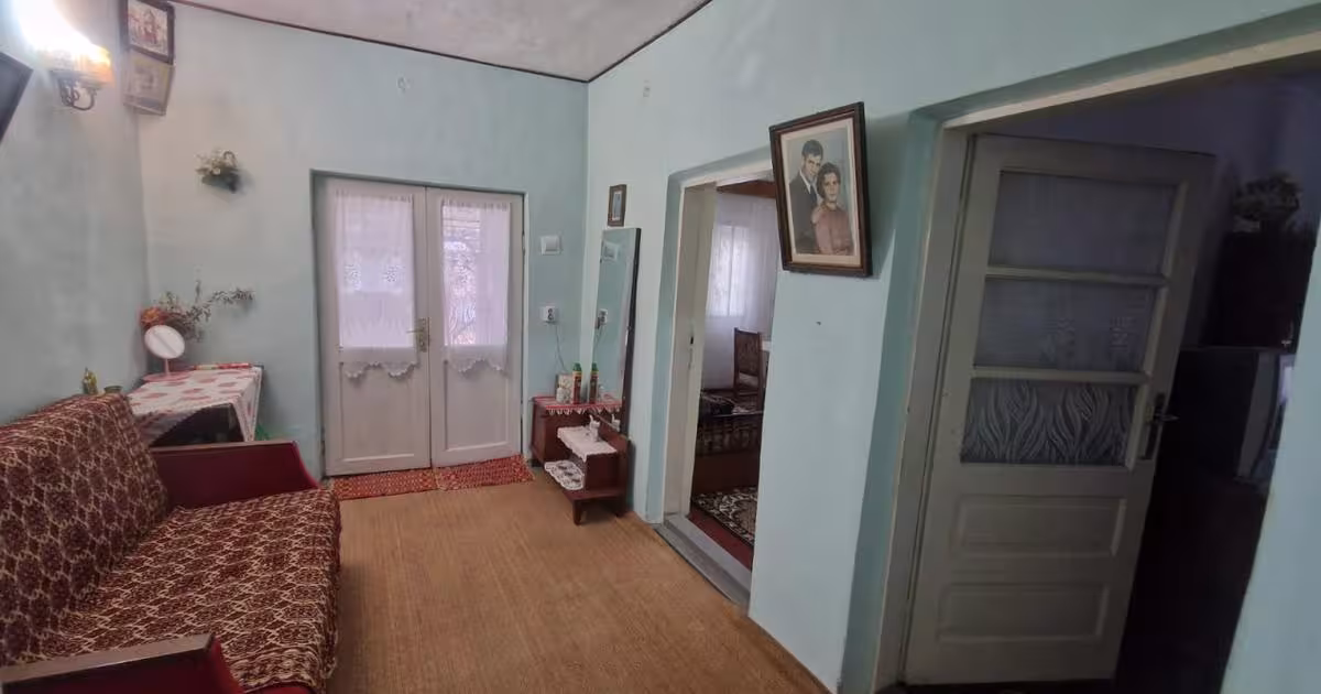Casă individuală 80 mp cu 4 camere în zona 23 August, Tulcea