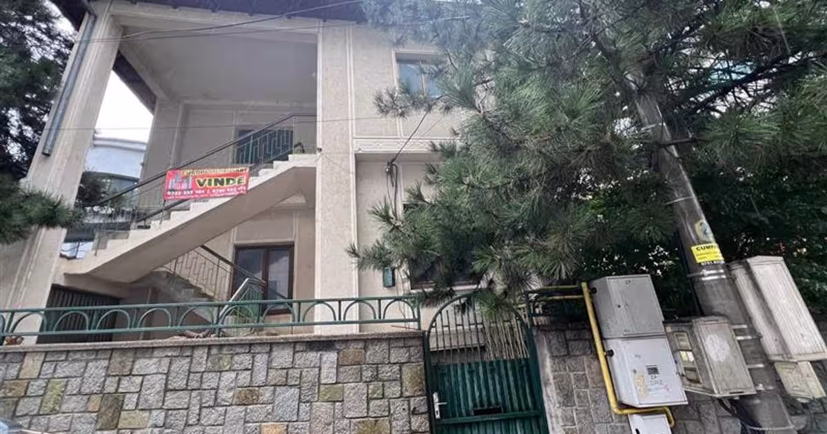 Casă individuală cu 8 camere în zona Central, Tulcea