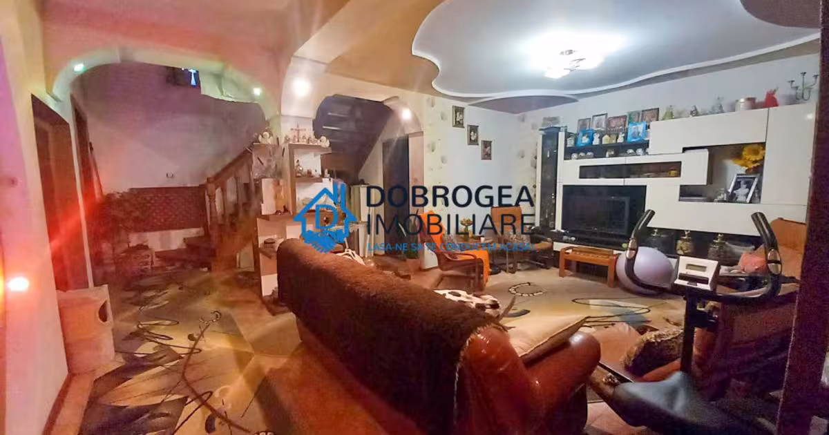 Casă individuală 330 mp cu 5 camere în zona Ultracentral, Tulcea