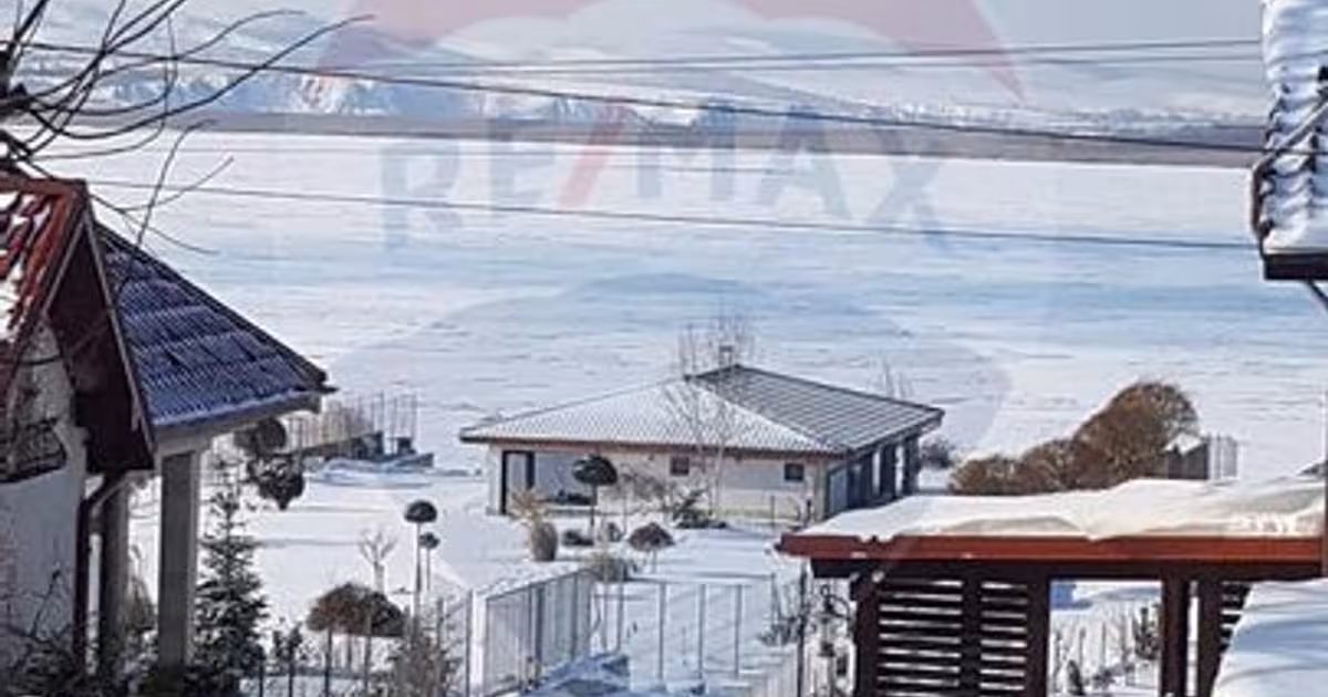 Casă individuală 350 mp cu 5 camere în zona Vest, Tulcea