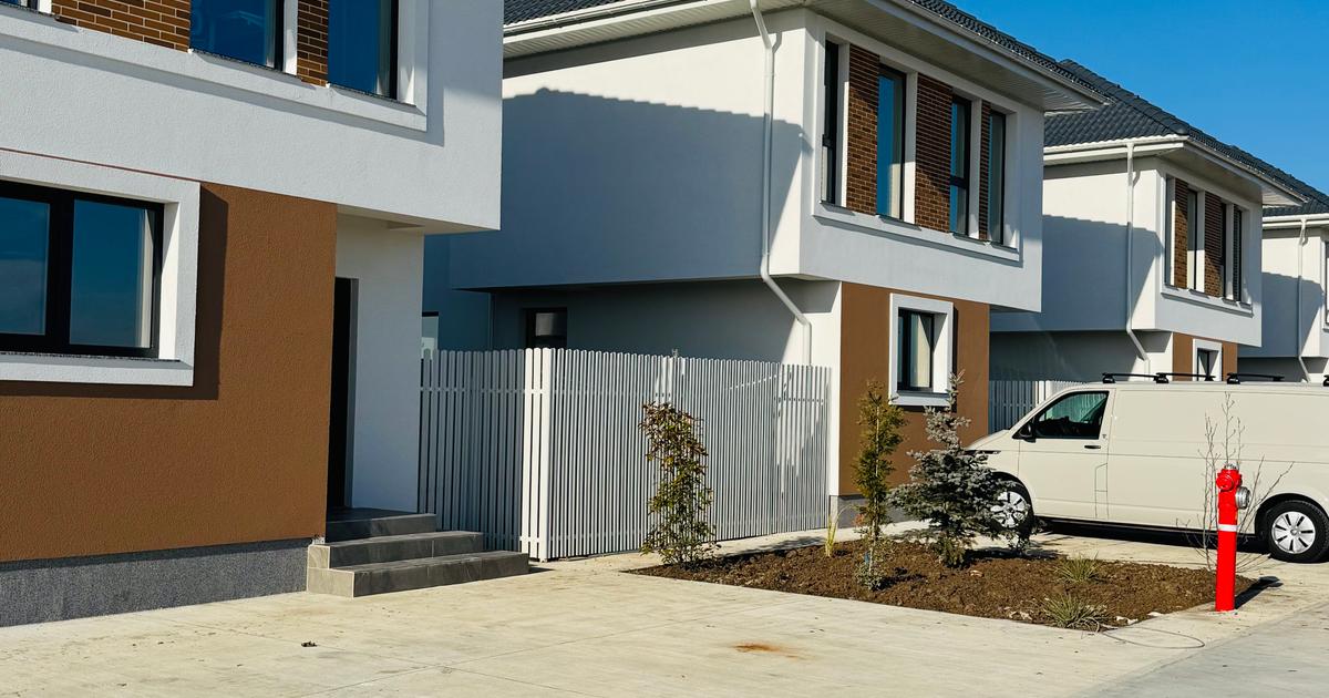 Casă individuală 165 mp cu 4 camere în Tunari