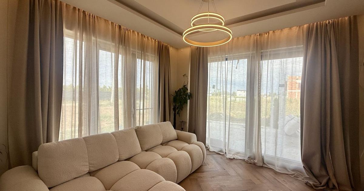 Casă individuală cu 6 camere în Tunari