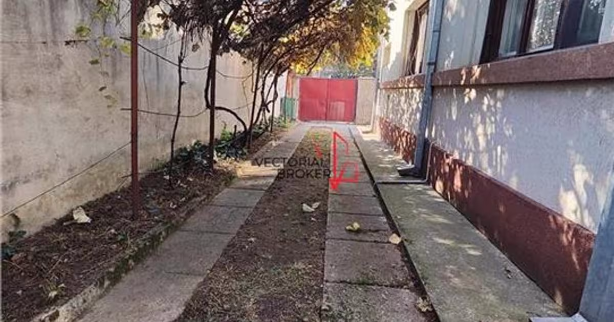 Casă individuală cu 7 camere în zona Central, Ultracentral