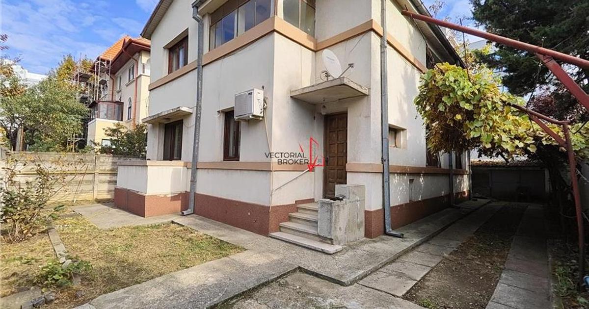 Casă individuală cu 7 camere în zona Central, Ultracentral