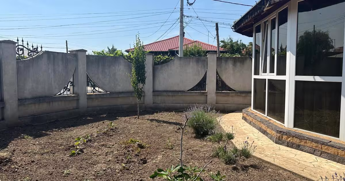 Casă individuală 208 mp cu 4 camere în zona Central, Urziceni