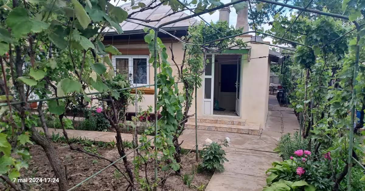 Casă individuală 85 mp cu 4 camere în zona Nord, Urziceni