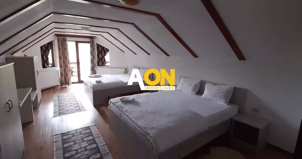 Casă individuală cu 8 camere în Vadu Moților