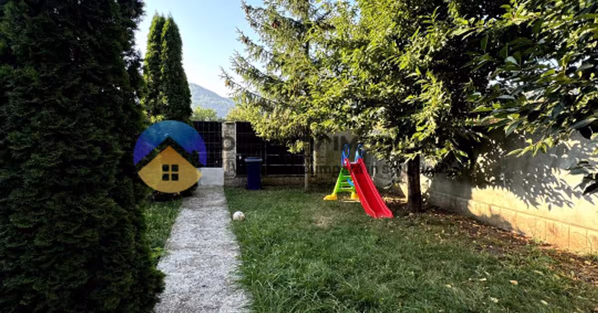 Casă individuală cu 5 camere în Vădurele (Alexandru cel Bun)