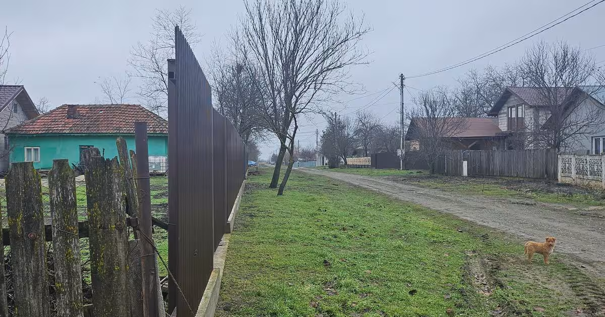 Casă individuală cu 5 camere în Vâlcelele