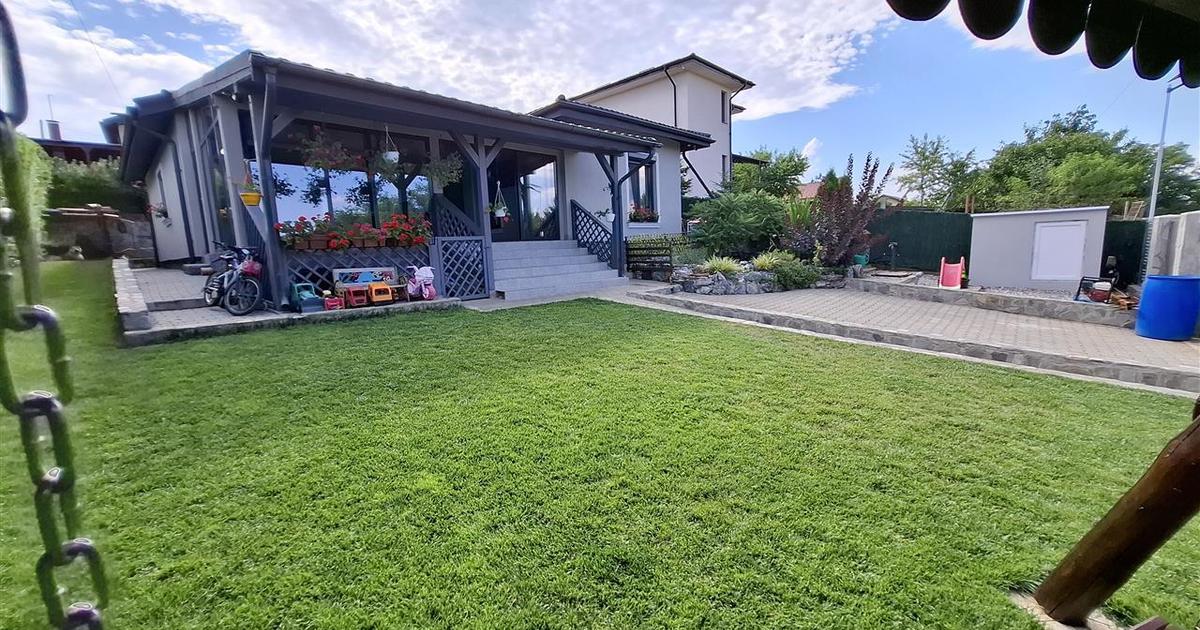 Casă individuală cu 3 camere în Valea Adâncă