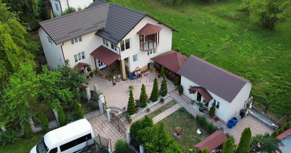 Casă individuală 127 mp cu 6 camere în Valea Lungă
