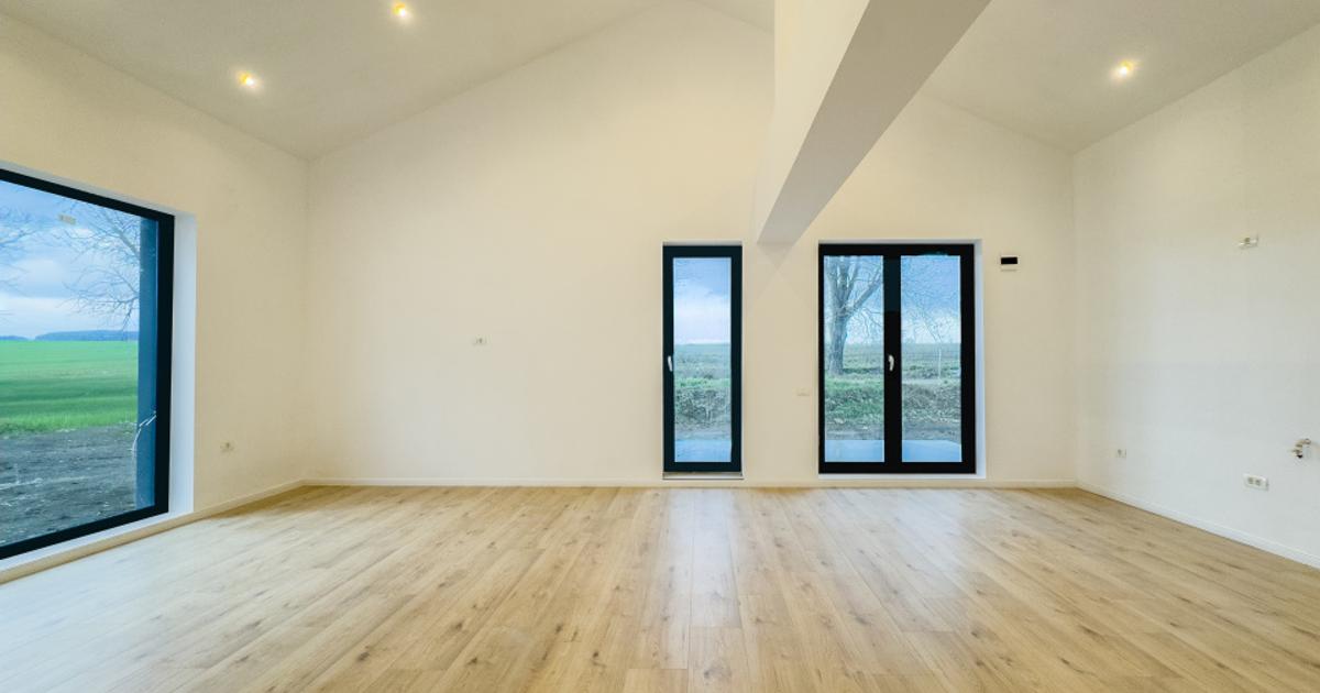 Casă individuală cu 4 camere în Valu lui Traian