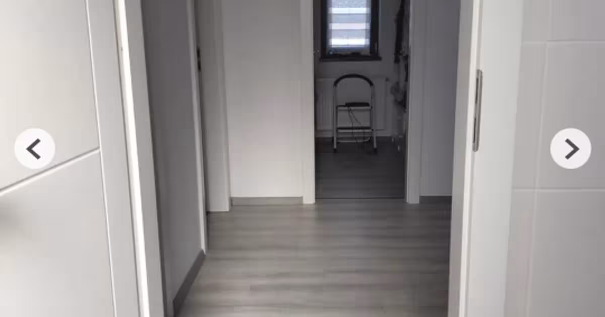 Casă individuală 130 mp cu 5 camere în Vânători