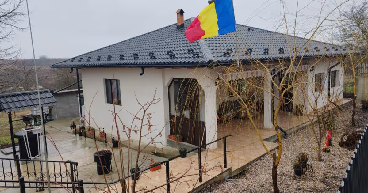 Casă individuală 130 mp cu 5 camere în zona Central, Vaslui