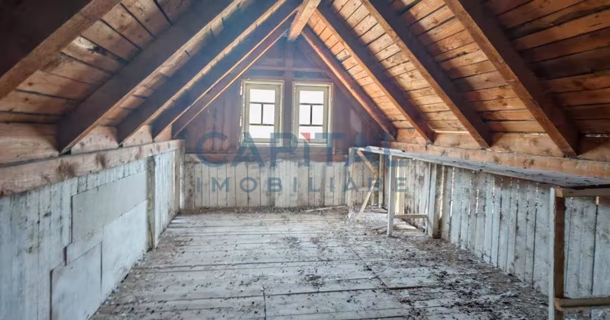 Casă individuală 600 mp cu 8 camere în zona Kogălniceanu, Vaslui