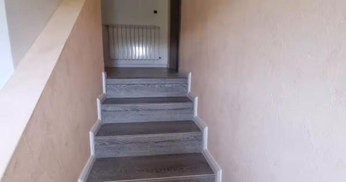 Casă individuală 150 mp cu 5 camere în Vetiș