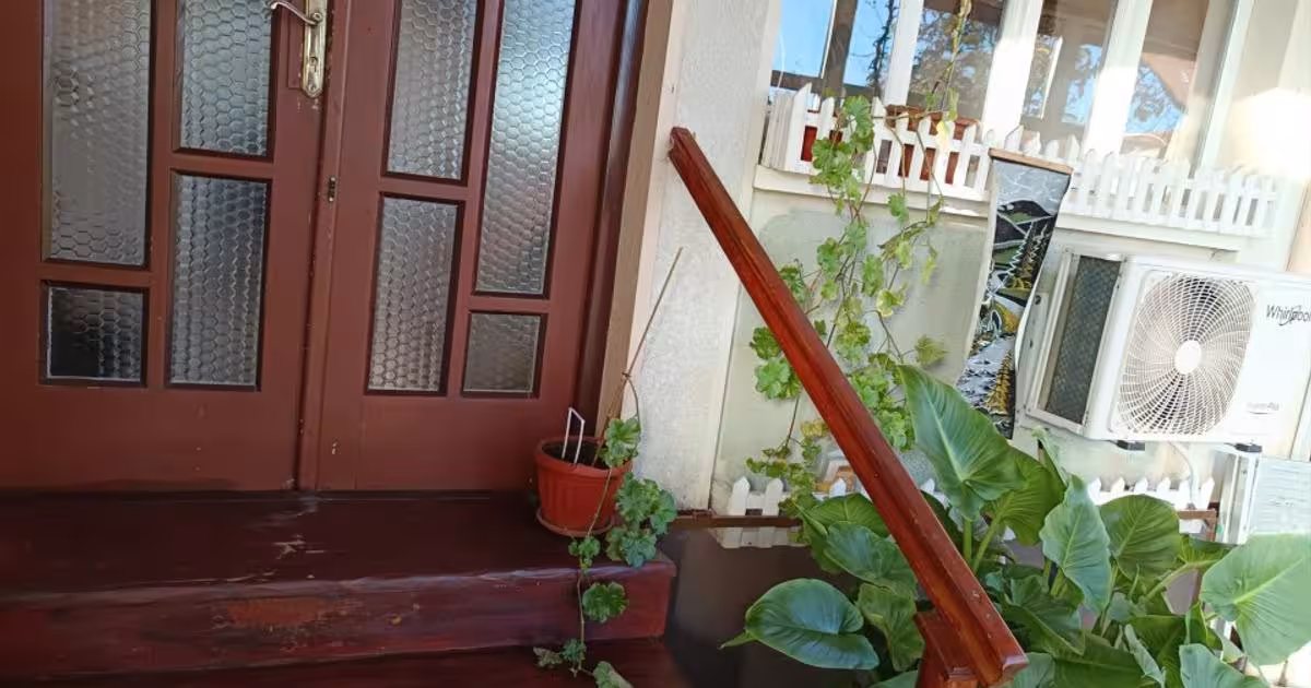 Casă individuală 168 mp cu 5 camere în Vladimirescu