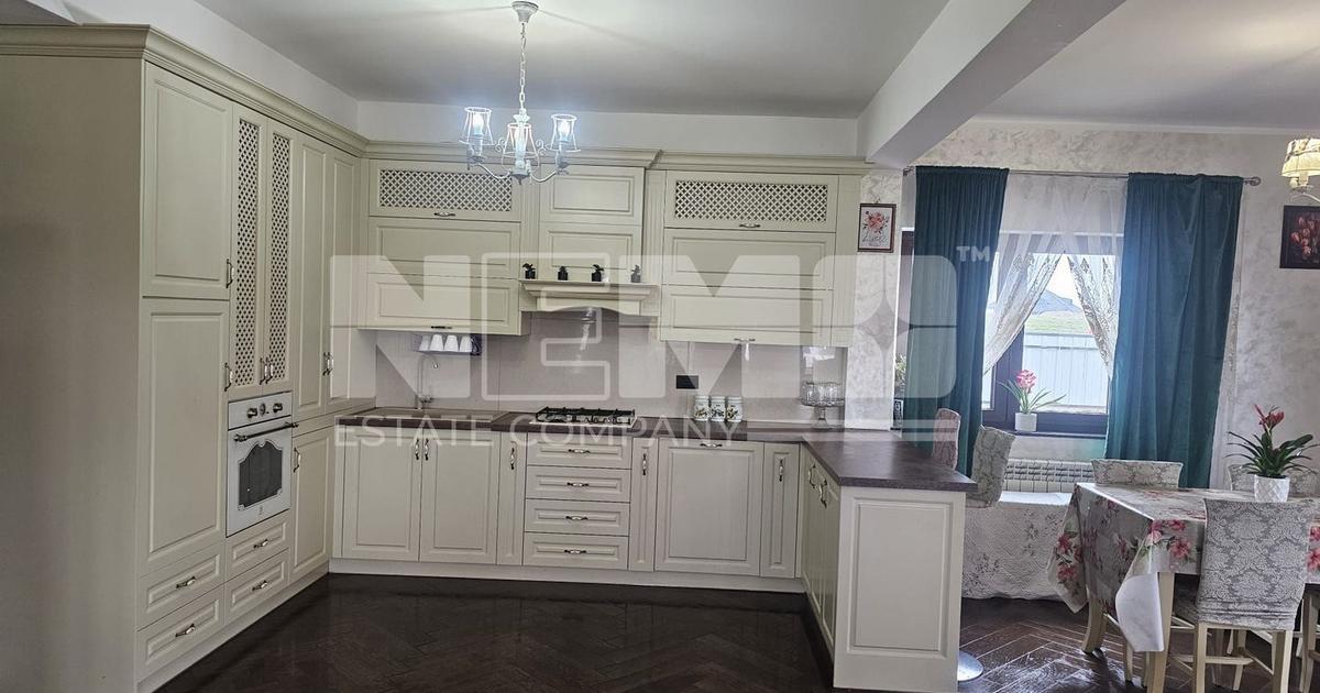 Casă individuală cu 5 camere în Voitinel