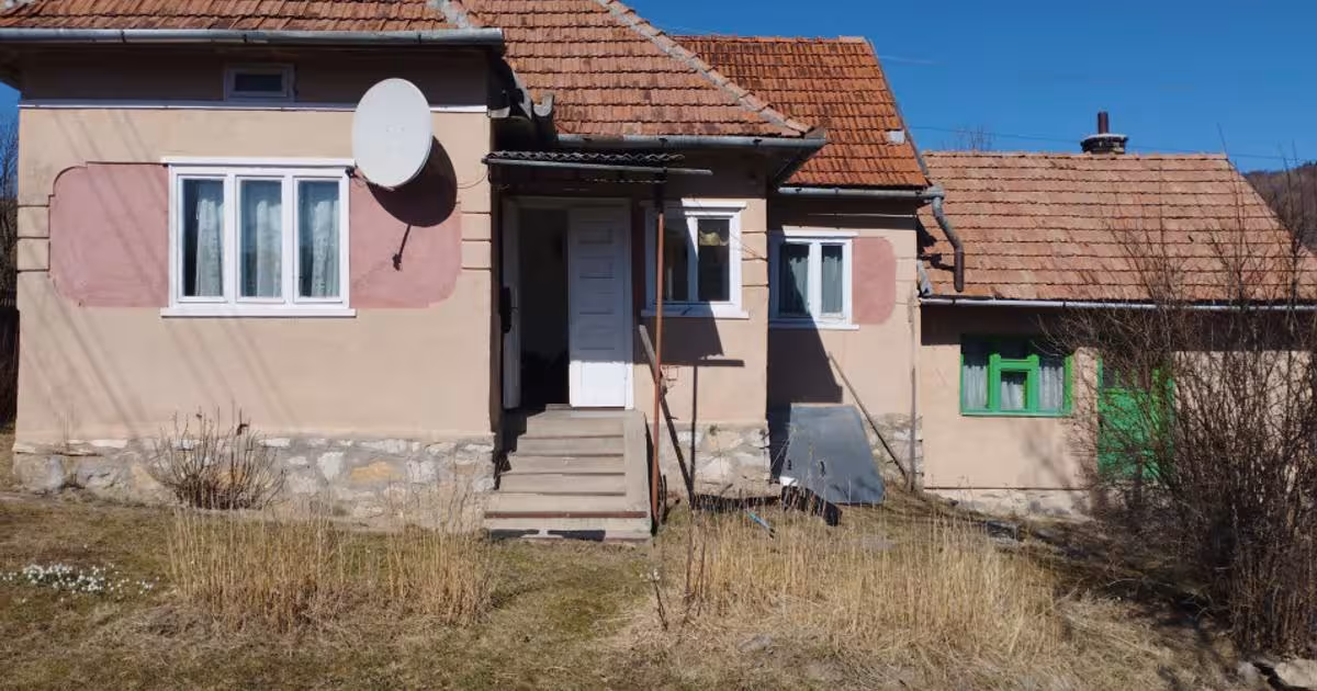 Casă individuală 70 mp cu 3 camere în Voșlăbeni