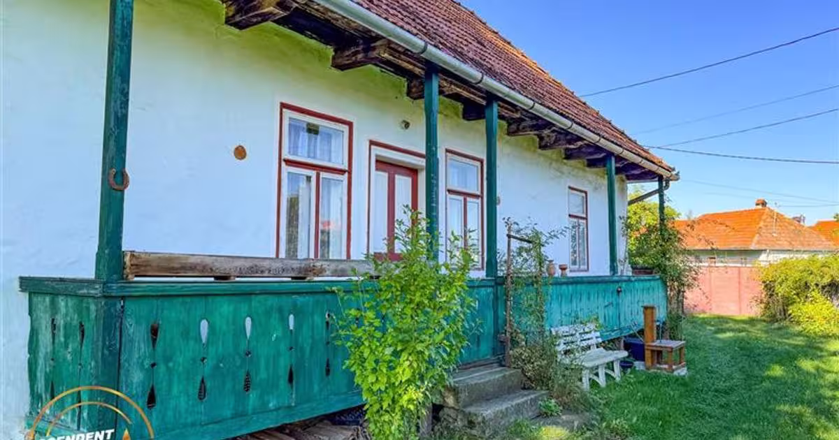 Casă individuală cu 2 camere în Zagon