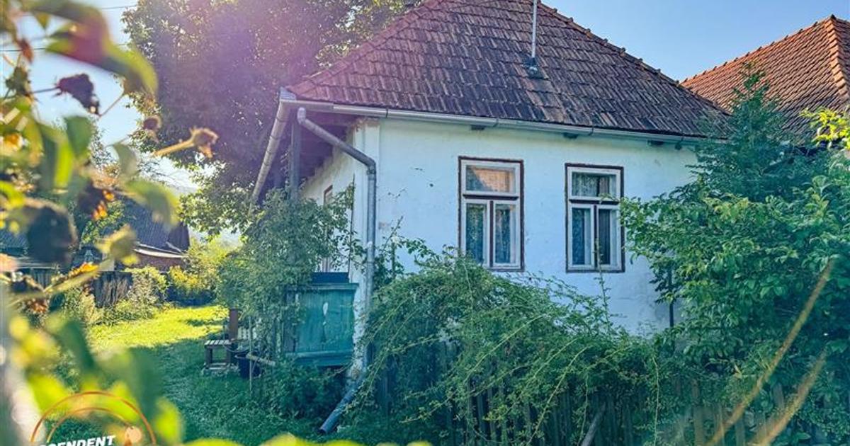 Casă individuală cu 2 camere în Zagon