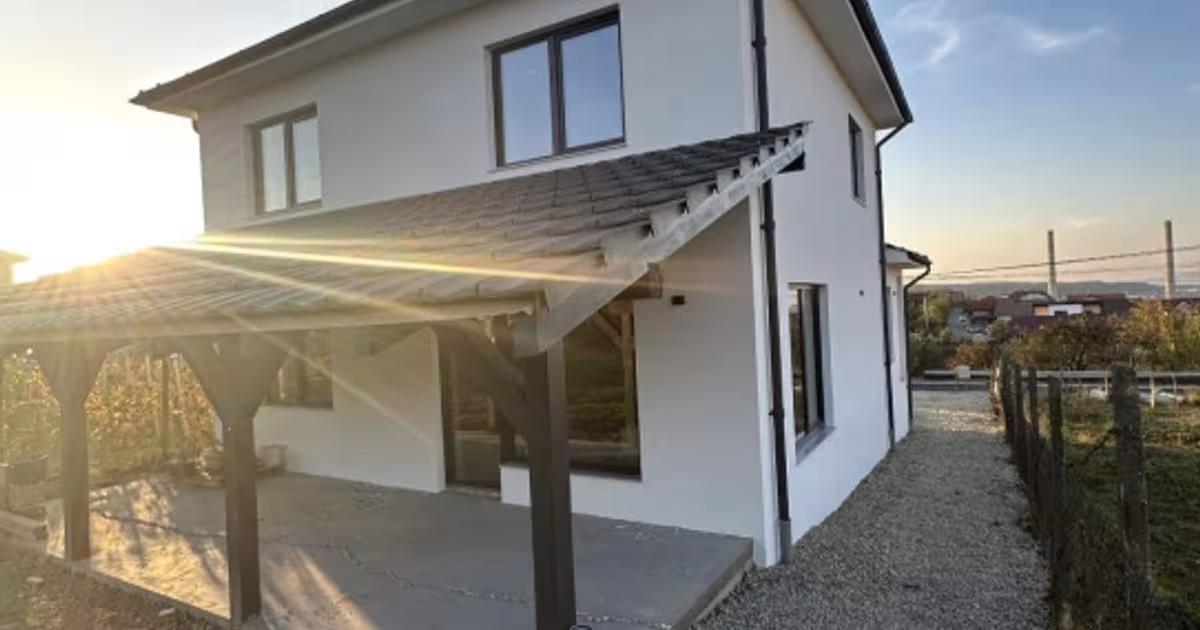 Casă individuală 145 mp cu 5 camere în zona Central, Zalău