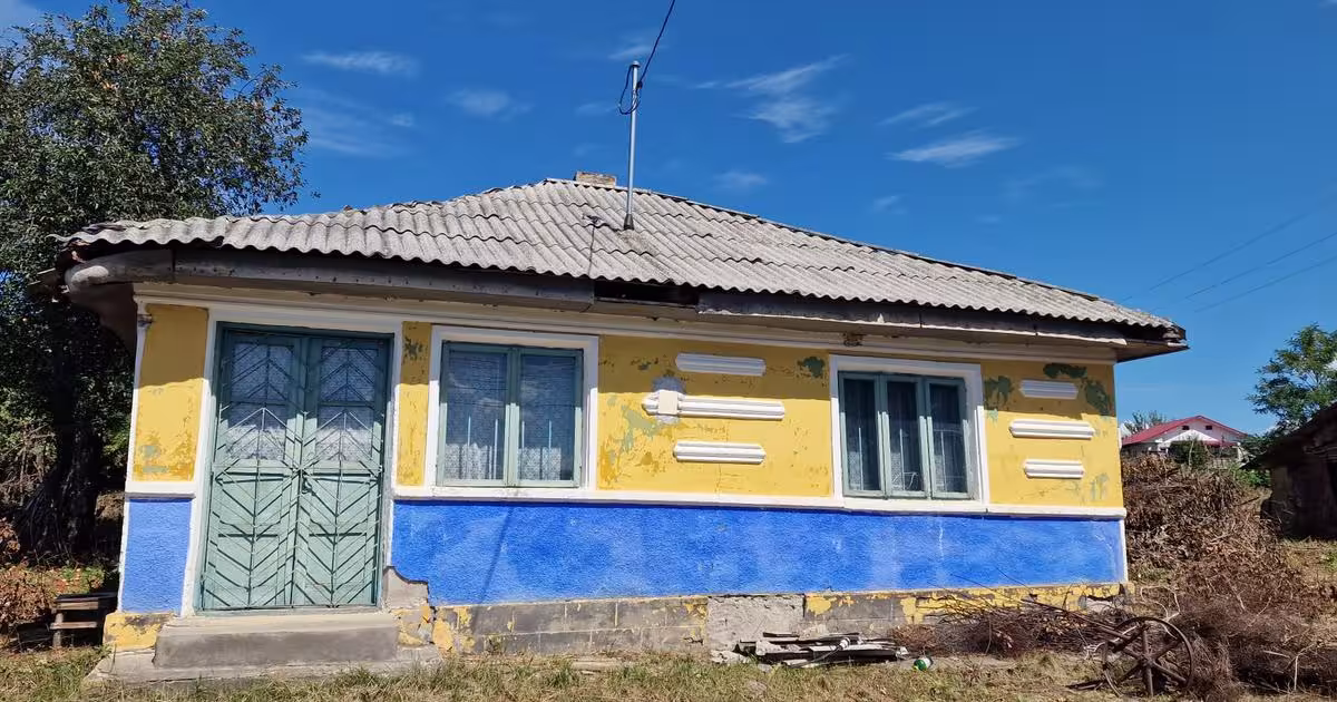 Casă individuală cu 4 camere în Zăpodia (Traian)
