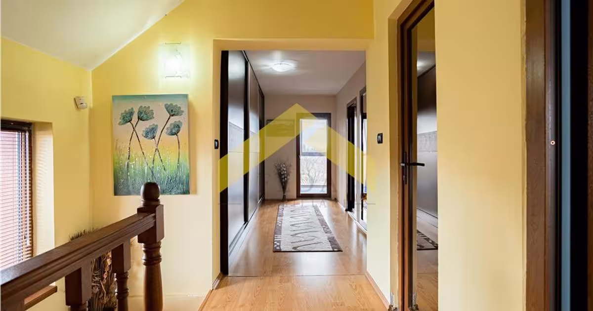 Casă individuală 120 mp cu 3 camere în Zimandu Nou