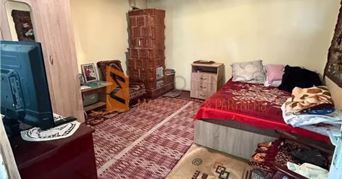 Casă individuală 100 mp cu 3 camere în Zorești