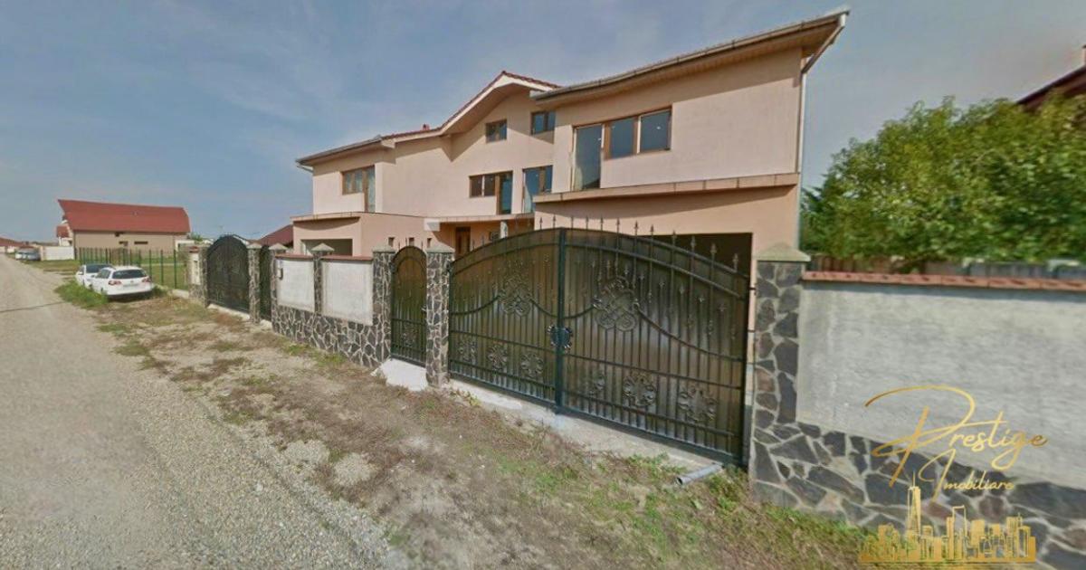 Duplex 400 mp cu 8 camere în Sânmartin