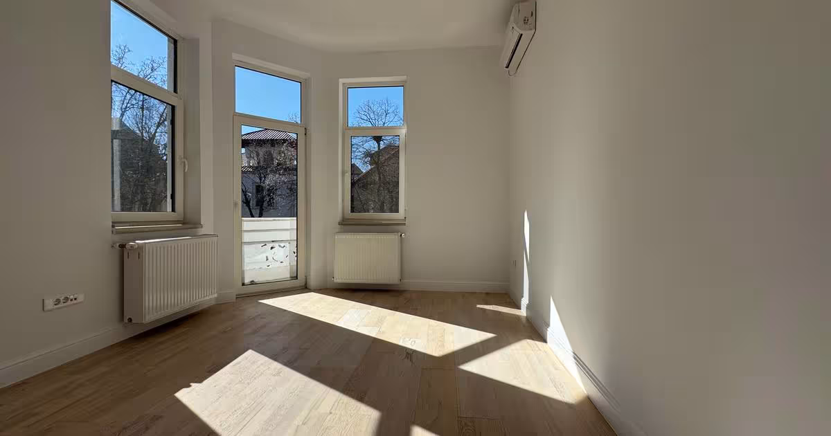 Duplex cu 10 camere în zona Capitale, Sector 1