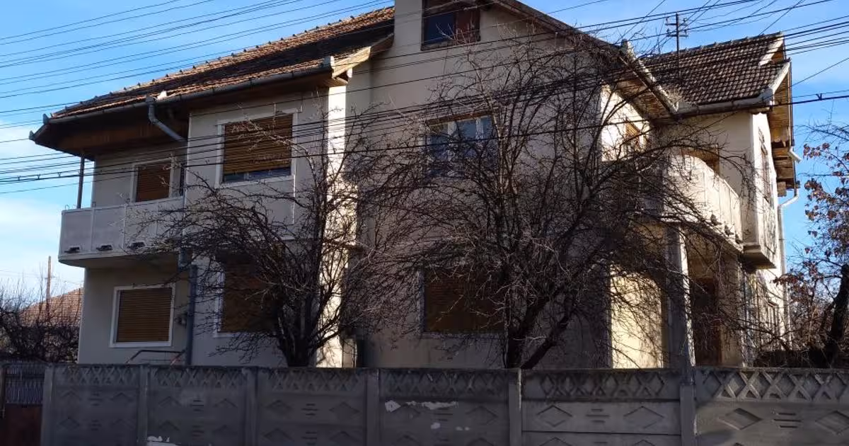 Duplex 550 mp cu 7 camere în zona Central, Alba Iulia