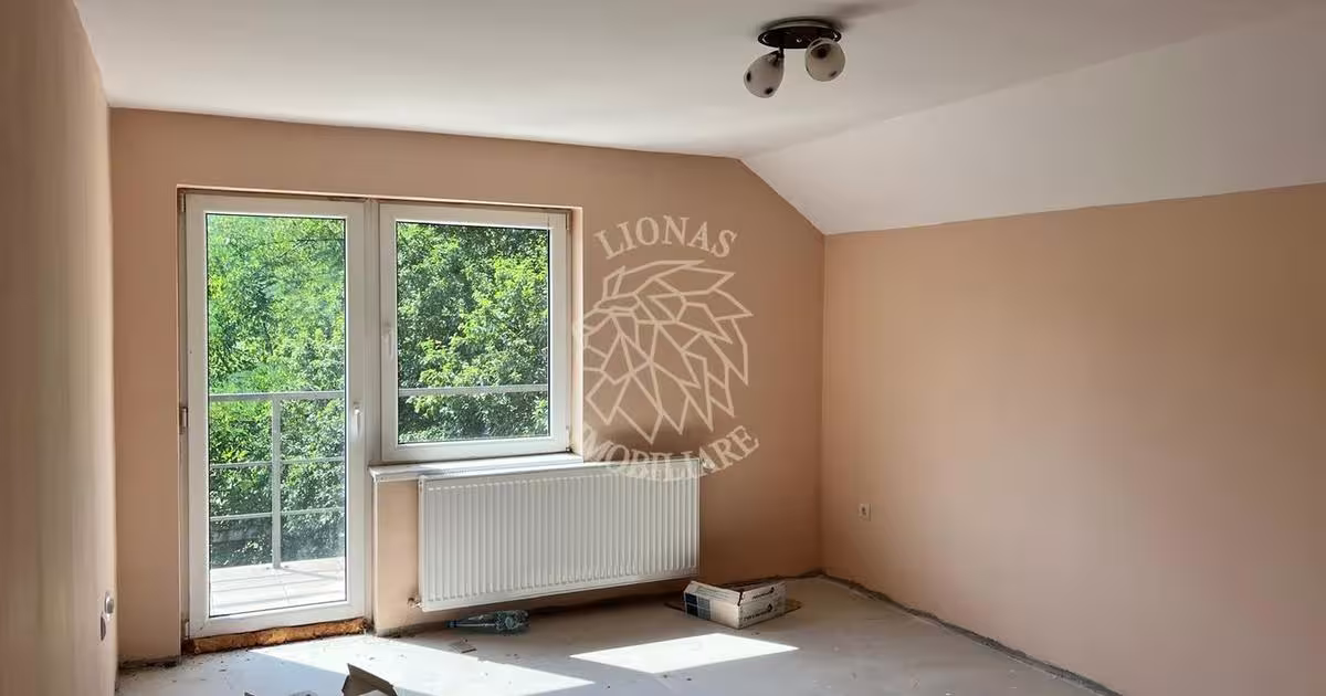 Duplex cu 16 camere în zona Sud-Est, Bistrița