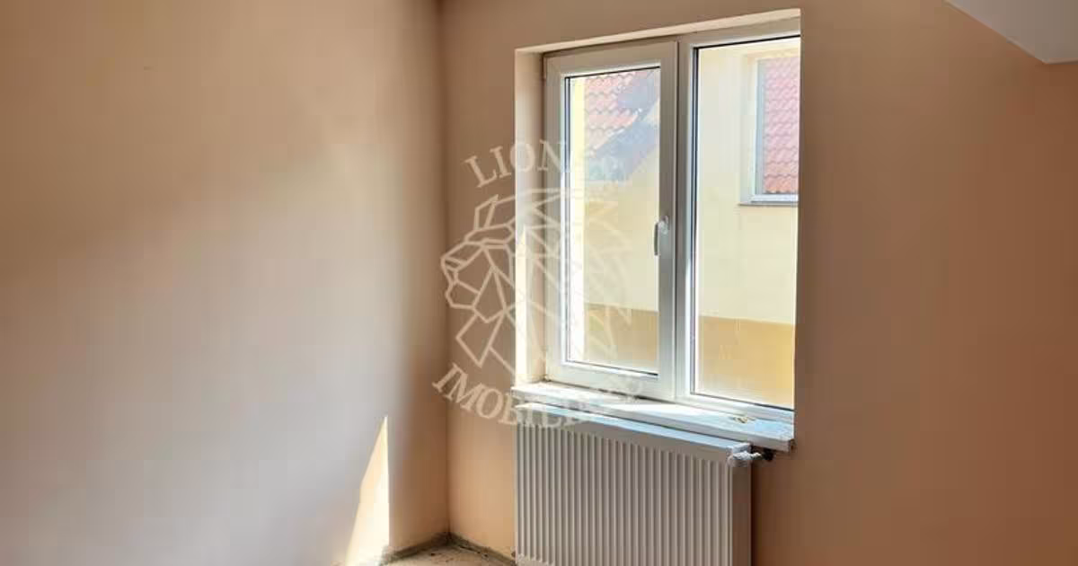 Duplex cu 4 camere în zona Sud-Est, Bistrița