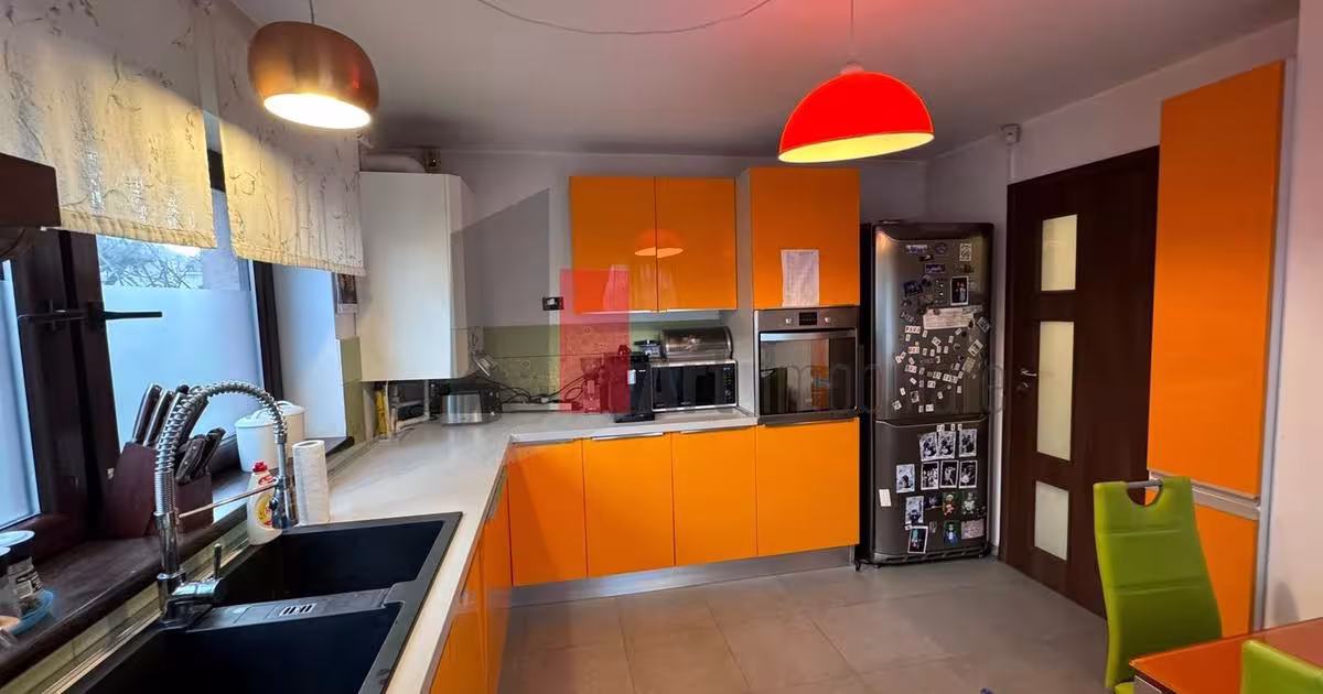 Duplex cu 5 camere în Crevedia