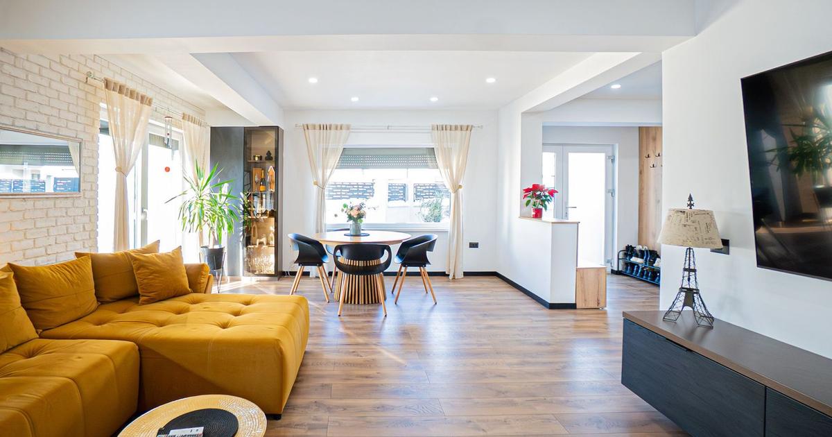 Duplex cu 4 camere în Lumina