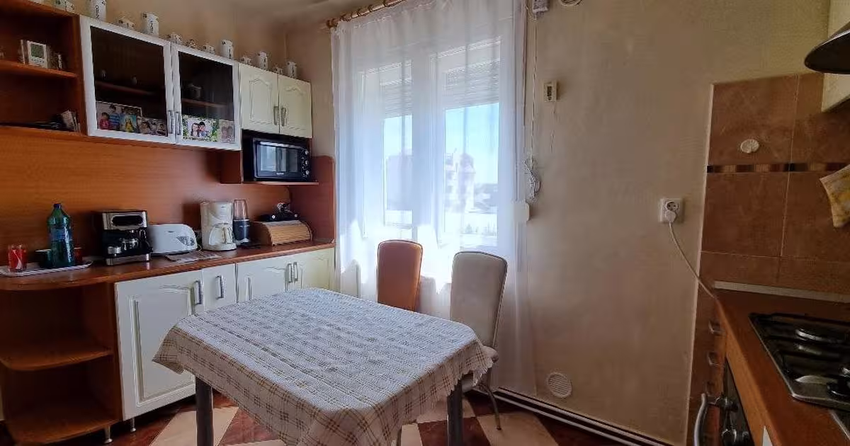 Duplex 80 mp cu 2 camere în zona Nord, Satu Mare