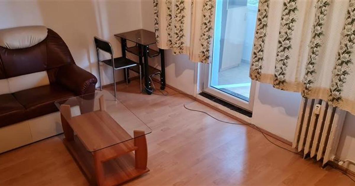 Garsonieră decomandată în zona Băncilor, Arad