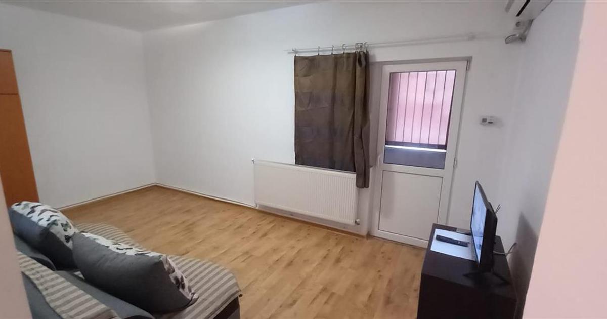 Garsonieră semidecomandată în zona Dorobanți, Brăila