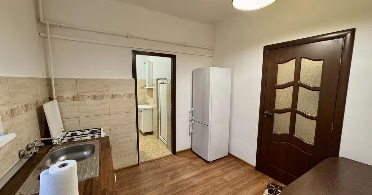 Garsonieră decomandată în zona Astra, Brașov
