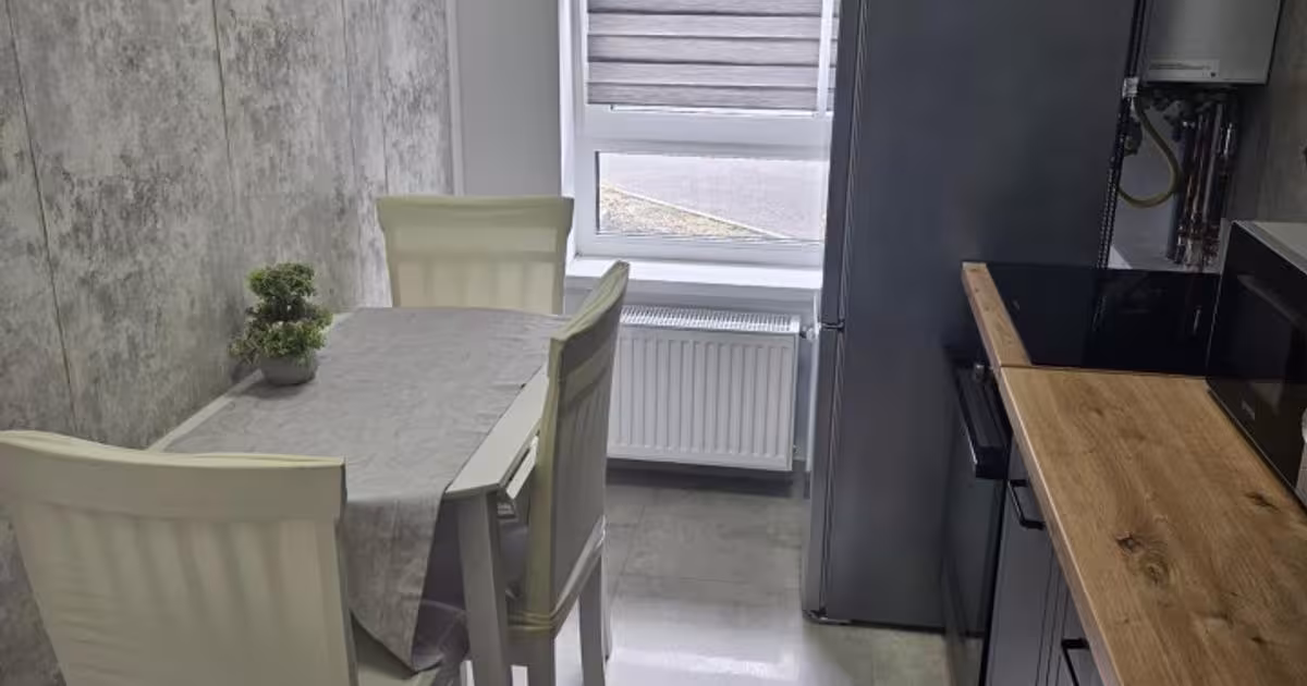 Garsonieră decomandată în zona Noua, Brașov