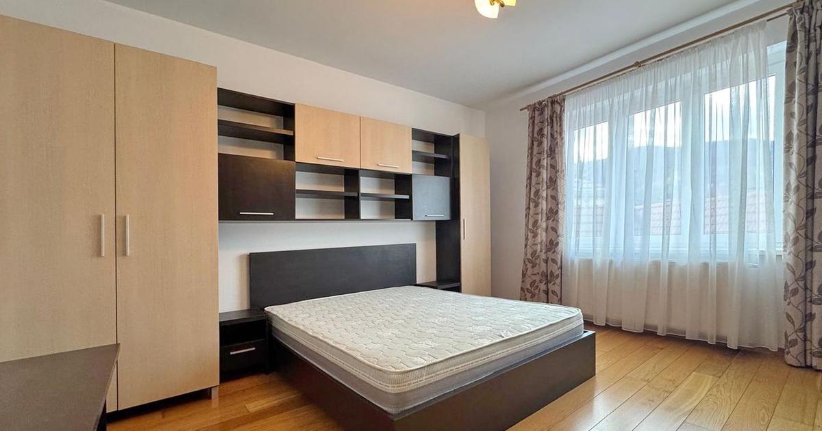 Garsonieră decomandată în zona Schei, Brașov