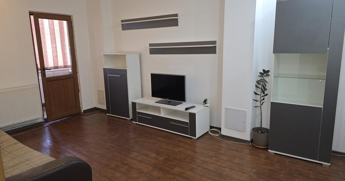 Garsonieră decomandată în zona Găvana, Pitești preț 1.300 RON / lună