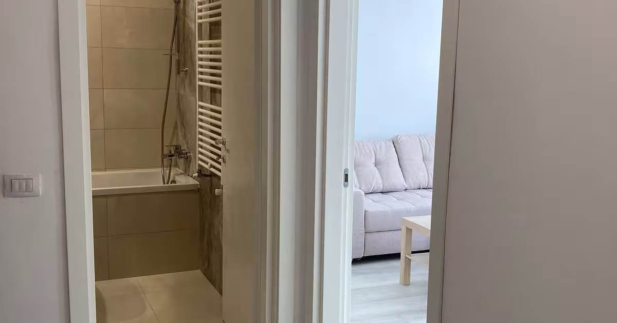 Garsonieră semidecomandată în zona Grozăvești, Sector 6
