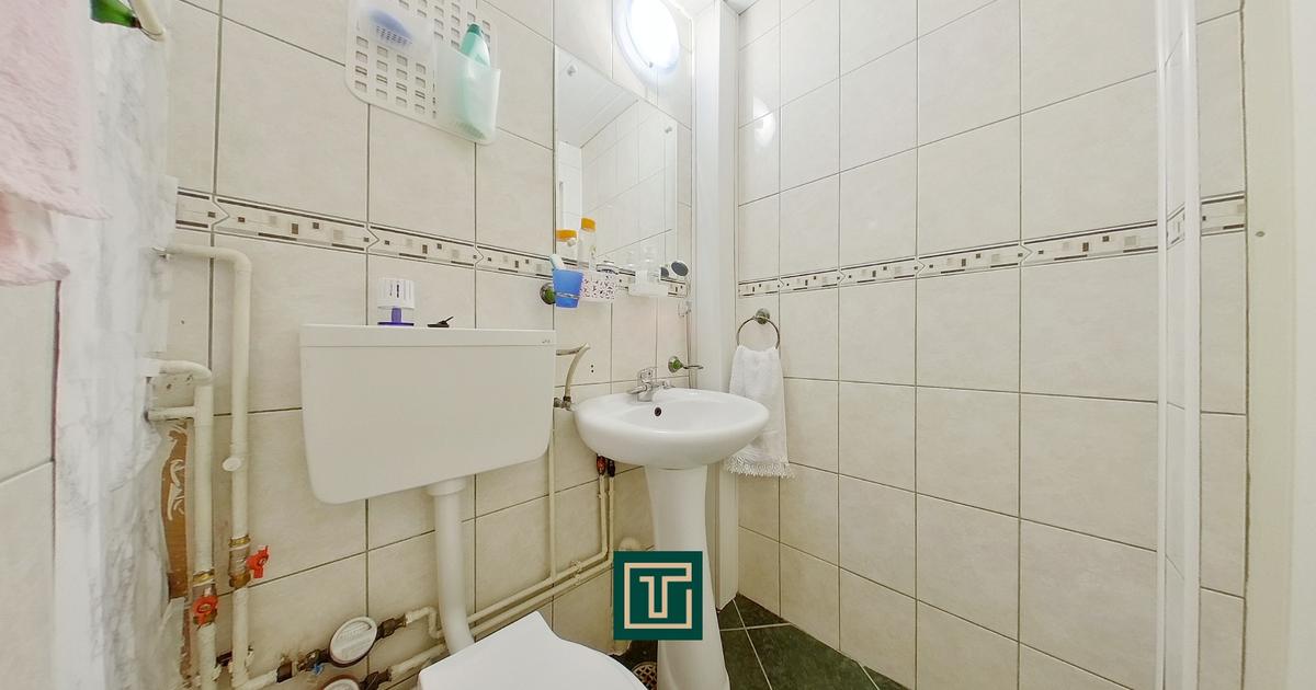 Garsonieră decomandată în zona 6 Vânători, Arad