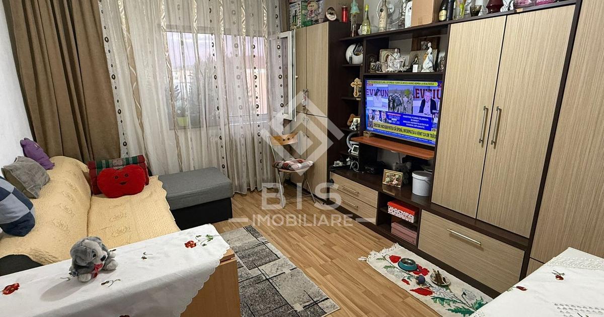 Garsonieră semidecomandată în zona Est, Bistrița